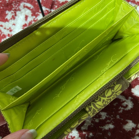 Vera Bradley Long Wallet,  Green and Brown, Twist Lock Close - Picture 8 of 8